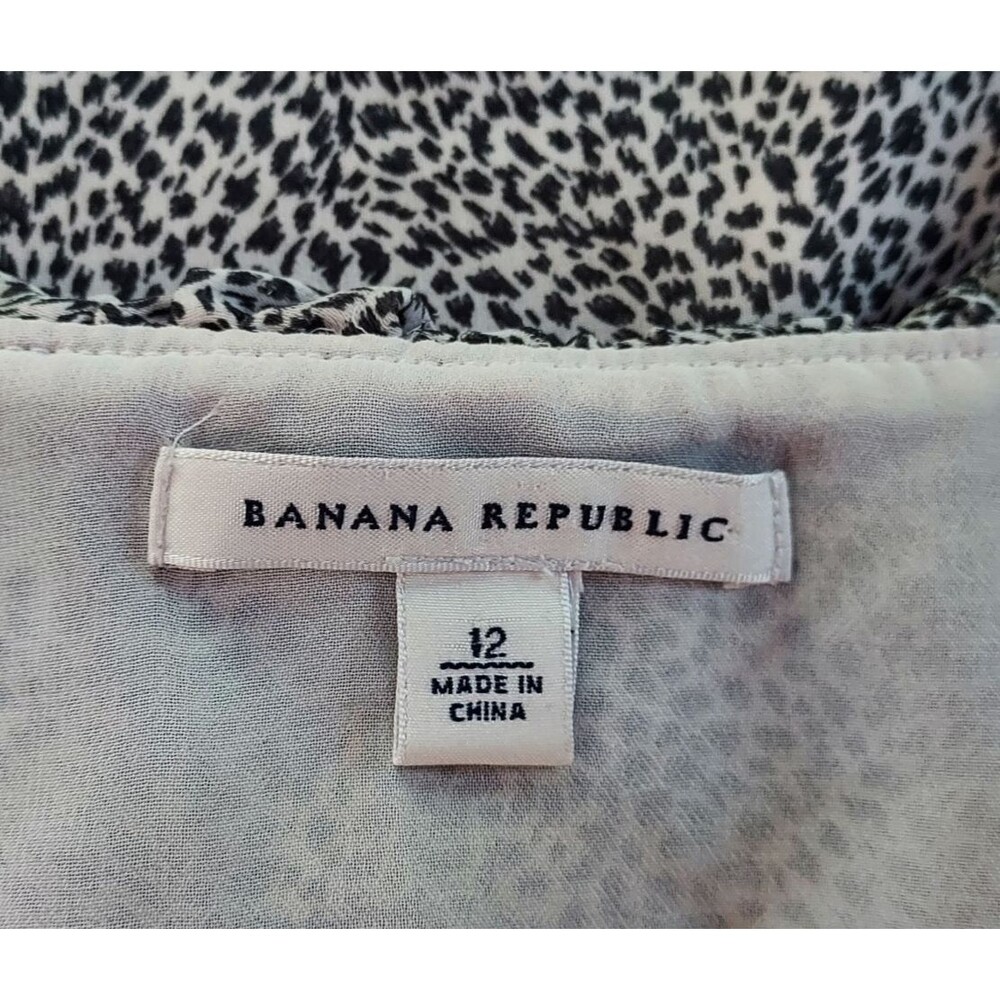 Banana Republic Monochrome Ruffle Blouse - Picture 9 of 13